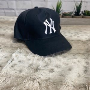 VTG Snapback NY Yankees Adult Cap/Hat